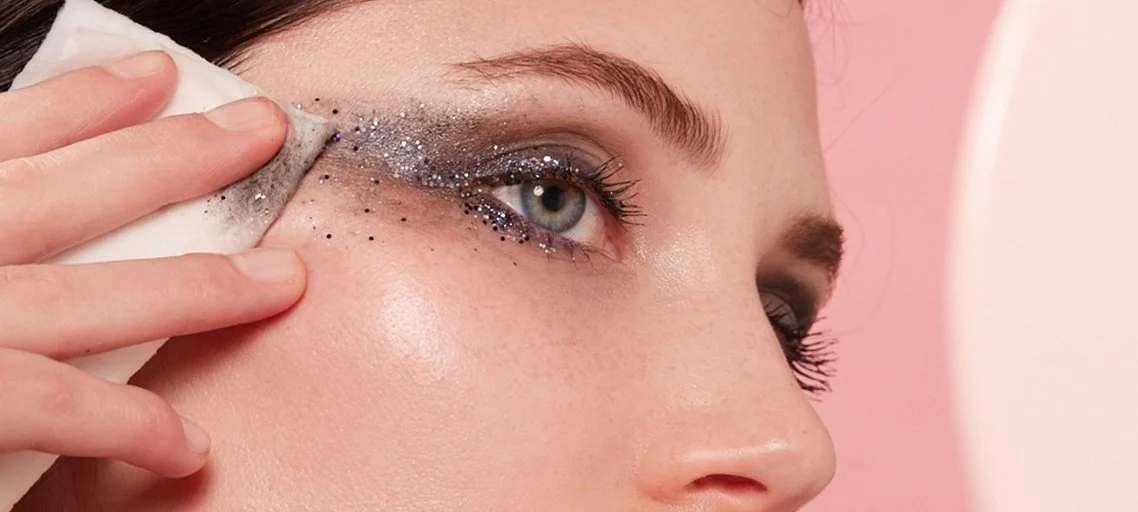 Understanding the Challenge of Removing Waterproof Mascara: remove waterproof mascara