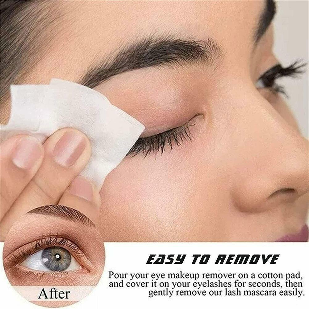 Step 3: Focus on the eyelashes: removal eye make up