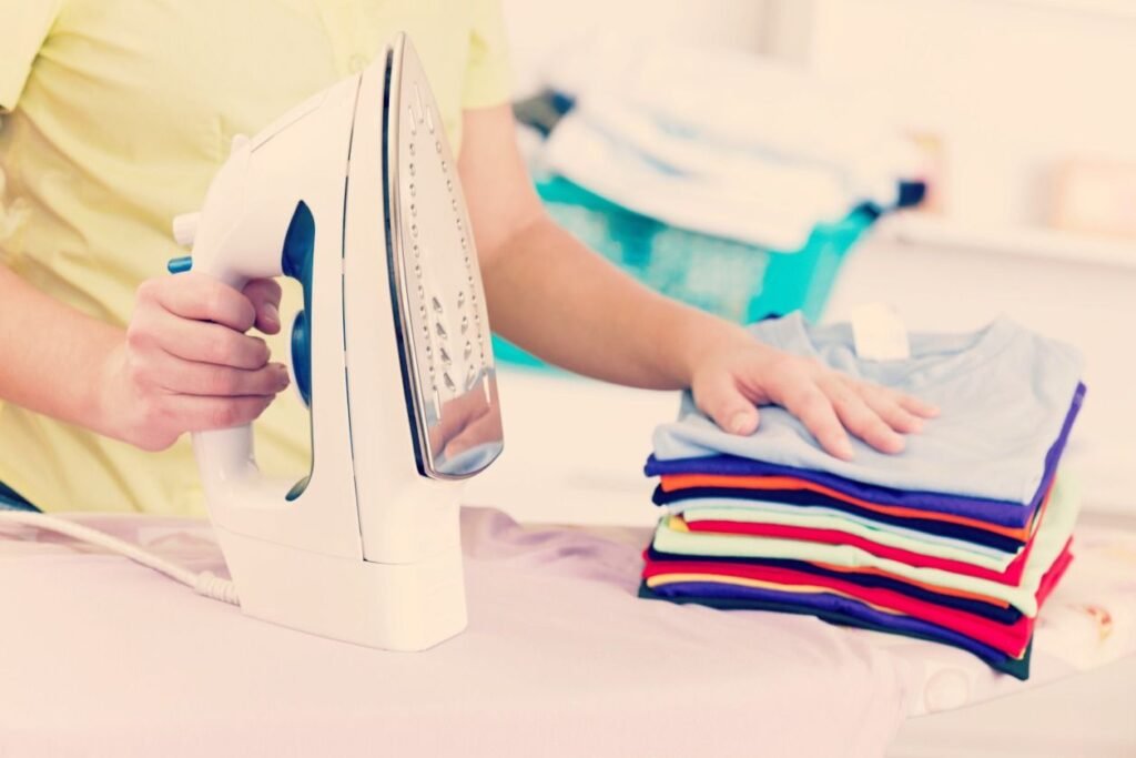 Ironing : wash shirt dress