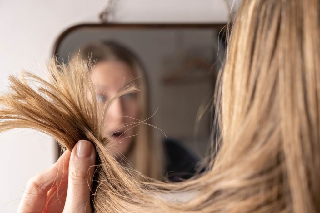 Loss of Elasticity- Signs of Heat-Damaged Hair